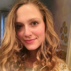 Meet your Posher, Alexis